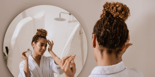 How to Choose a Mirror That Complements Your Bathroom Vanity
