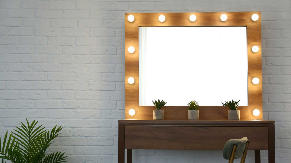 How to Incorporate Vanity and Makeup Mirrors into Your Home Decor