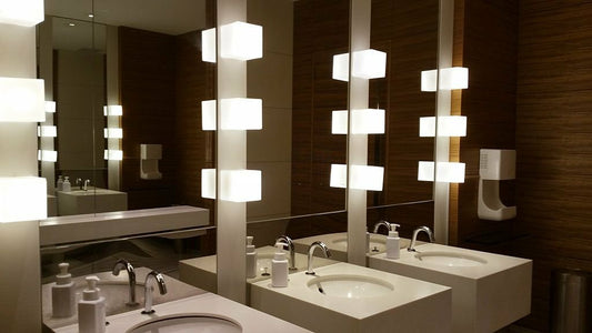 The Best Lighting Temperatures for Bathroom Mirrors
