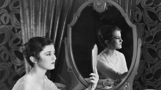 The Ultimate Guide to Setting Up Your Vanity Space: Tips and Tricks