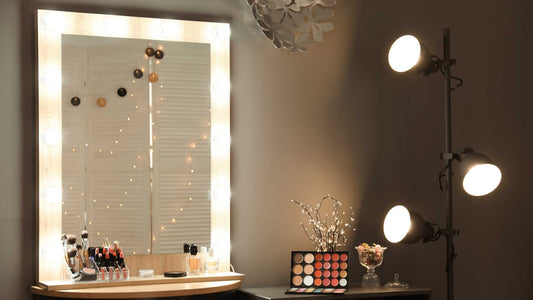 Wall-Mounted vs. Tabletop Makeup Mirrors: Pros and Cons